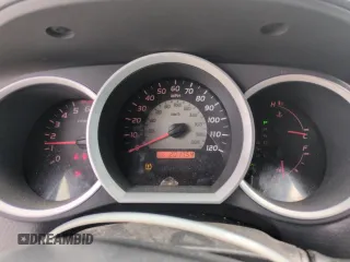 2006 Toyota Tacoma z VIN 5TELU42NX6Z230199, wystawiony jako Copart lot #52438075 z przebiegiem 201 754 mil mil oraz Szkoda całkowita • Salvage title. Historia ofert i sprzedaży dostępna na DreamBid. Obrazek 9.