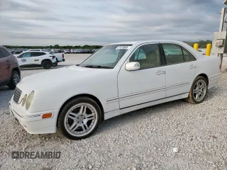 2001 Mercedes-Benz E 320 z VIN WDBJF65JX1B207667, wystawiony jako Copart lot #57679005 z przebiegiem 182 249 mil mil oraz Czysty tytuł • Clean title. Historia ofert i sprzedaży dostępna na DreamBid. Obrazek 1.