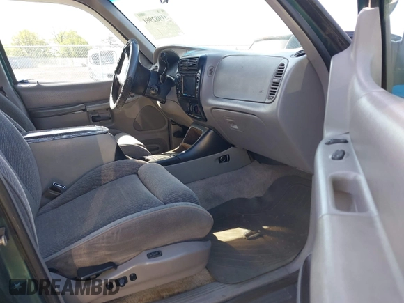 1996 Ford Explorer XL with VIN 1FMDU34XXTUB71605, listed as a IAAI auction lot 41982901 with 190,179 mi miles and . Bid and sale history available at DreamBid. Image 5.