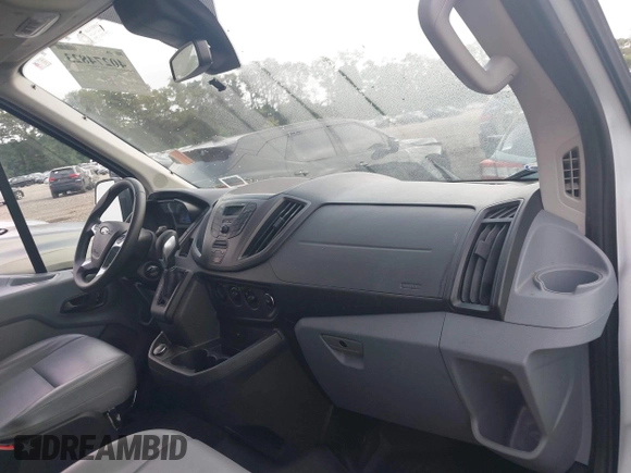 2019 Ford Transit Passenger XL with VIN 1FBZX2CM9KKA25228, listed as a IAAI auction lot 40274823 with 35,155 mi miles. Bid and sale history available at carsss.com. Image 5.