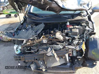 2022 Nissan Versa SV z VIN 3N1CN8EV0NL863749, wystawiony jako IAAI lot #42182063 z przebiegiem 11 718 mil mil oraz . Historia ofert i sprzedaży dostępna na DreamBid. Obrazek 10.