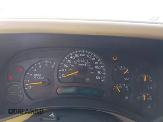 2005 Chevrolet Suburban Z71 with VIN 3GNFK16Z05G283414, listed as a IAAI auction lot 41656483 with 185,501 mi miles. Bid and sale history available at carsss.com. Image 7.