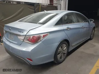 2013 Hyundai Sonata Hybrid Limited with VIN KMHEC4A48DA100753, listed as a IAAI auction lot 41993863 with 129,591 mi miles. Bid and sale history available at carsss.com. Image 4.