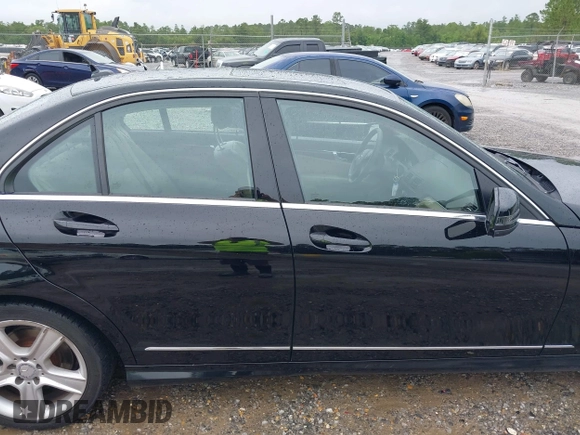 2011 Mercedes-Benz C 300 Sport с VIN WDDGF5EB7BR170896, выставлен на аукционе IAAI как лот 42624546 с пробегом 97 649 миль миль и . История ставок и продаж доступна на DreamBid. Изображение 13.