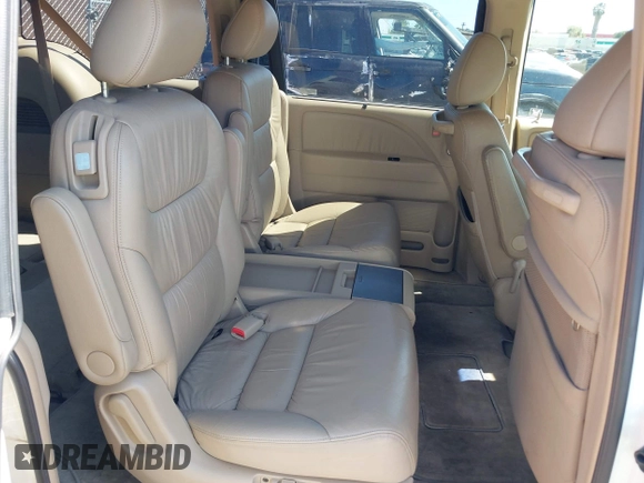 2005 Honda Odyssey TOURING with VIN 5FNRL38865B083615, listed as a IAAI auction lot 41993430 with 86,636 mi miles. Bid and sale history available at carsss.com. Image 8.