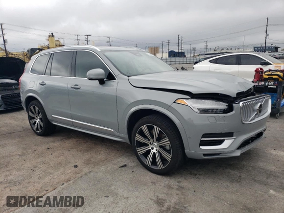 2025 Volvo XC90 with VIN YV4H60PE2S1314925, listed as a Copart auction lot 51448875 with 2,537 mi miles and Salvage Title. Bid and sale history available at DreamBid. Image 4.