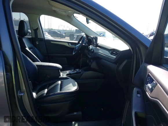 2021 Ford Escape SEL с VIN 1FMCU0H68MUA09727, выставлен на аукционе IAAI как лот 41961676 с пробегом 147 367 миль миль и . История ставок и продаж доступна на DreamBid. Изображение 5.