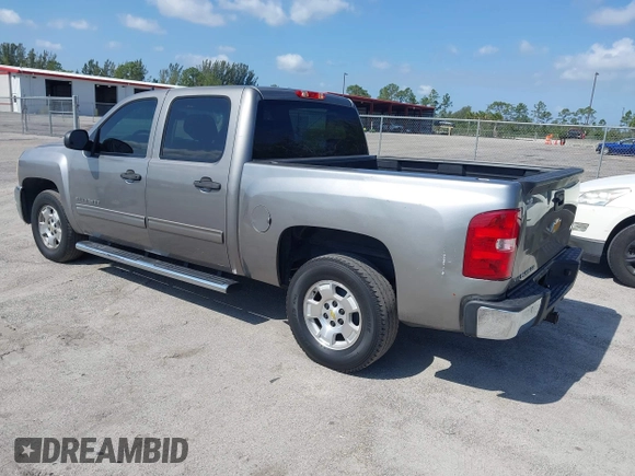 2013 Chevrolet Silverado 1500 LT with VIN 3GCPCSE01DG206827, listed as a IAAI auction lot 41976945 with 213,940 mi miles and . Bid and sale history available at DreamBid. Image 3.