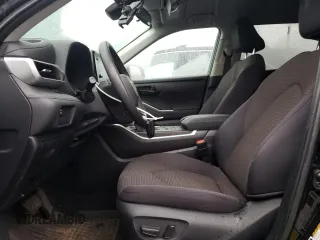 2020 Toyota Highlander L with VIN 5TDCZRBH2LS037465, listed as a Copart auction lot 55826835 with 104,868 mi miles and Salvage title. Bid and sale history available at DreamBid. Image 7.