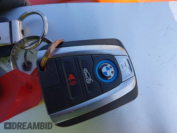 2015 BMW i3 z VIN WBY1Z4C52FV502771, wystawiony jako IAAI lot #42174110 z przebiegiem 131 737 mil mil oraz . Historia ofert i sprzedaży dostępna na DreamBid. Obrazek 11.