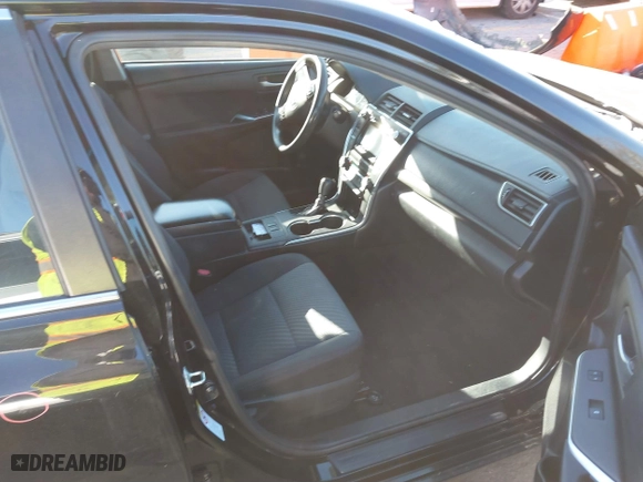 2015 Toyota Camry Hybrid LE with VIN 4T1BD1FK7FU167027, listed as a IAAI auction lot 41697235 with 253,152 mi miles. Bid and sale history available at carsss.com. Image 5.
