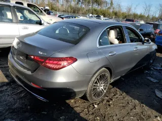 2022 Mercedes-Benz C 300 z VIN W1KAF4HBXNR010656, wystawiony jako Copart lot #70868282 z przebiegiem 641 mil mil oraz . Historia ofert i sprzedaży dostępna na DreamBid. Obrazek 3.