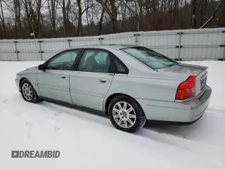 2005 Volvo S80 with VIN YV1TH592251410365, listed as a Copart auction lot 44717185 with 194,994 mi miles and Clean Title. Bid and sale history available at carsss.com. Image 2.