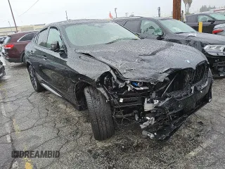 2025 BMW X6 xDrive40i with VIN 5UX33EX02S9W96445, listed as a Copart auction lot 49063285 with 0 mi miles and Clean Title. Bid and sale history available at carsss.com. Image 4.