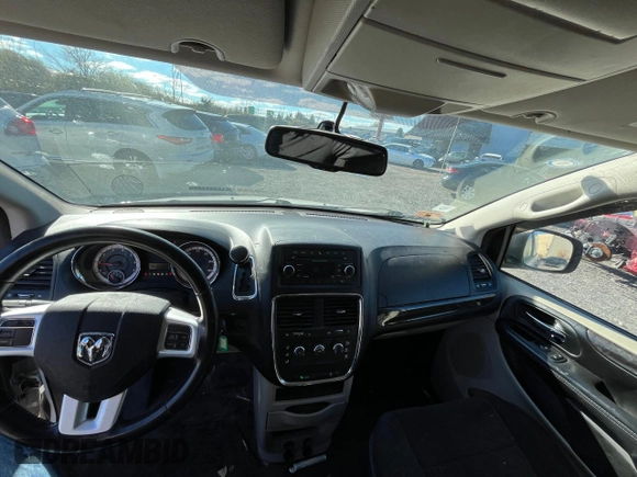 2014 Ram Cargo Van Tradesman with VIN 2C4JRGAG6ER161755, listed as a Copart auction lot 81030614 with 187,196 mi miles and Clean Title. Bid and sale history available at carsss.com. Image 9.
