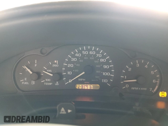 2002 Chevrolet Cavalier with VIN 1G1JC524X27366592, listed as a Copart auction lot 85241194 with 207,687 mi miles and Salvage Title. Bid and sale history available at carsss.com. Image 9.