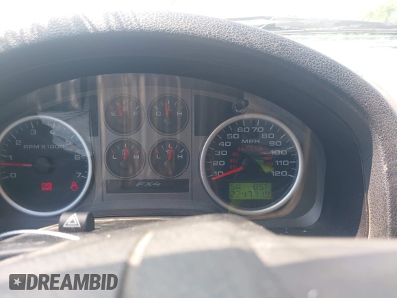 2006 Ford F-150 XLT with VIN 1FTPW14526KB83276, listed as a IAAI auction lot 42406007 with 224,771 mi miles and . Bid and sale history available at DreamBid. Image 7.