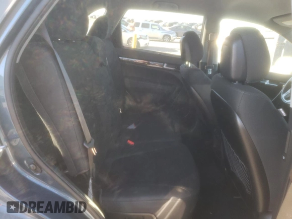 2014 Kia Sorento LX with VIN 5XYKT3A64EG501608, listed as a Copart auction lot 53149015 with 136,419 mi miles and Salvage Title. Bid and sale history available at DreamBid. Image 10.