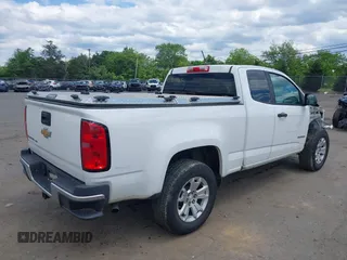 2018 Chevrolet Colorado 2WD Work Truck z VIN 1GCHSBEN4J1155188, wystawiony jako IAAI lot #42340002 z przebiegiem 83 422 mil mil oraz . Historia ofert i sprzedaży dostępna na DreamBid. Obrazek 4.