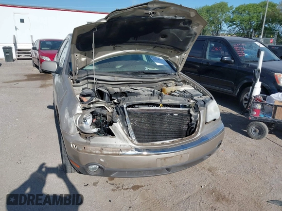 2007 Chrysler Pacifica Touring с VIN 2A8GF68X97R321657, выставлен на аукционе IAAI как лот 42234925 с пробегом 180 253 миль миль и . История ставок и продаж доступна на DreamBid. Изображение 6.