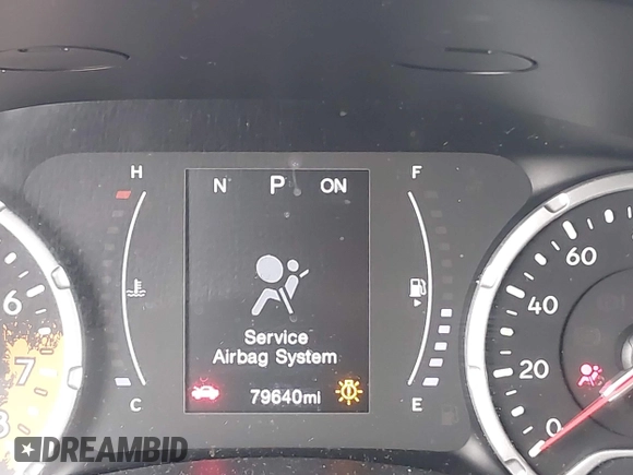 2018 Jeep Renegade Latitude z VIN ZACCJABB6JPH21210, wystawiony jako IAAI lot #42415422 z przebiegiem 79 640 mil mil oraz . Historia ofert i sprzedaży dostępna na DreamBid. Obrazek 15.