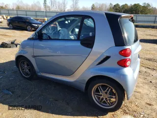 2011 Smart fortwo Pure with VIN WMEEJ3BA3BK432164, listed as a Copart auction lot 43130025 with 72,440 mi miles and Salvage title. Bid and sale history available at DreamBid. Image 2.