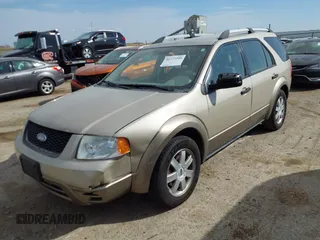 2005 Ford Freestyle SE with VIN 1FMZK01195GA48566, listed as a IAAI auction lot 41773209 with 139,037 mi miles. Bid and sale history available at carsss.com. Image 2.