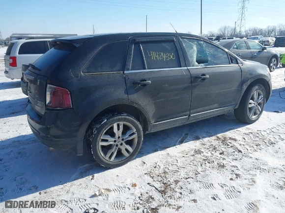 2013 Ford Edge Limited with VIN 2FMDK3KC2DBC49081, listed as a IAAI auction lot 41424550 with 121,258 mi miles. Bid and sale history available at carsss.com. Image 4.