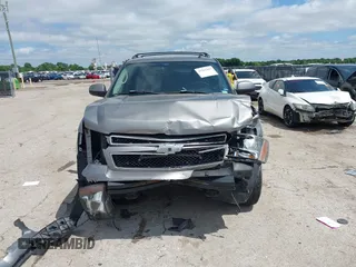 2008 Chevrolet Avalanche LS z VIN 3GNEC12J48G173429, wystawiony jako IAAI lot #42212433 z przebiegiem 151 817 mil mil oraz . Historia ofert i sprzedaży dostępna na DreamBid. Obrazek 6.