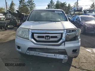 2010 Honda Pilot LX with VIN 5FNYF3H20AB003105, listed as a Copart auction lot 84690314 with 171,540 mi miles and Salvage title. Bid and sale history available at DreamBid. Image 5.