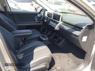 2023 Hyundai Ioniq 5 SEL с VIN KM8KNDAF3PU231798, выставлен на аукционе IAAI как лот 42300304 с пробегом 12 903 миль миль и . История ставок и продаж доступна на DreamBid. Изображение 5.