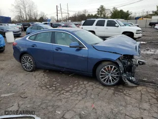 2022 BMW 2 Series 228i xDrive with VIN WBA73AK02N7L11059, listed as a Copart auction lot 48250465 with 18,540 mi miles and Salvage Title. Bid and sale history available at carsss.com. Image 4.