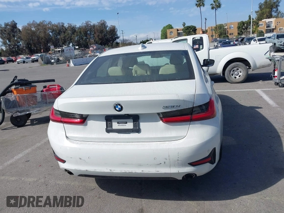 2019 BMW 3 Series 330i with VIN WBA5R1C55KAK12332, listed as a IAAI auction lot 41692035 with 13,657 mi miles and . Bid and sale history available at DreamBid. Image 16.