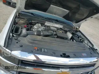 2018 Chevrolet Silverado 2500HD LTZ z VIN 1GC1KWEY4JF194773, wystawiony jako Copart lot #81467895 z przebiegiem 68 545 mil mil oraz Szkoda całkowita • Salvage title. Historia ofert i sprzedaży dostępna na DreamBid. Obrazek 15.