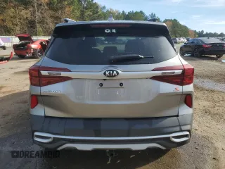2021 Kia Seltos S with VIN KNDEU2AA0M7189890, listed as a Copart auction lot 84733084 with 41,495 mi miles and Salvage Title. Bid and sale history available at DreamBid. Image 6.