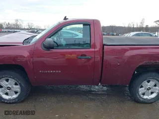 2013 Chevrolet Silverado 1500 LT with VIN 1GCNKSE01DZ168655, listed as a IAAI auction lot 41488652 with 102,224 mi miles. Bid and sale history available at carsss.com. Image 15.