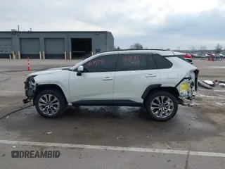 2019 Toyota RAV4 Limited with VIN 2T3N1RFVXKW071165, listed as a IAAI auction lot 41644791 with 57,195 mi miles. Bid and sale history available at carsss.com. Image 15.