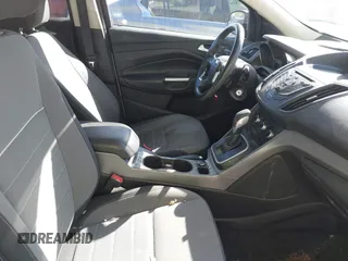 2014 Ford Escape SE z VIN 1FMCU0GX3EUB64164, wystawiony jako IAAI lot #41619535 z przebiegiem 100 767 mil mil oraz . Historia ofert i sprzedaży dostępna na DreamBid. Obrazek 5.
