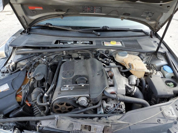 2003 Volkswagen Passat GL with VIN WVWMD63B83P051506, listed as a Copart auction lot 70968654 with 100,066 mi miles and Salvage Title. Bid and sale history available at carsss.com. Image 13.