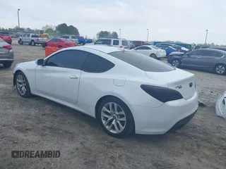 2016 Hyundai Genesis Coupe 3.8L Base with VIN KMHHT6KJ1GU134260, listed as a IAAI auction lot 41948319 with 154,259 mi miles. Bid and sale history available at carsss.com. Image 3.