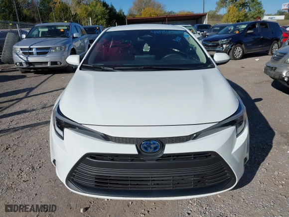 2024 Toyota Corolla Hybrid LE with VIN JTDBCMFE7R3028559, listed as a IAAI auction lot 40849636 with 17,649 mi miles. Bid and sale history available at carsss.com. Image 12.