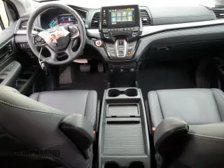 2024 Honda Odyssey EX-L with VIN 5FNRL6H69RB501705, listed as a Copart auction lot 53372625 with 29,603 mi miles and Clean Title. Bid and sale history available at DreamBid. Image 8.