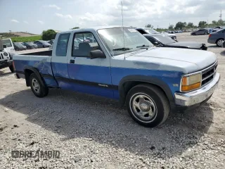 1993 Dodge Dakota z VIN 1B7GL23Y4PS119770, wystawiony jako Copart lot #59482765 z przebiegiem 171 395 mil mil oraz Szkoda całkowita • Salvage title. Historia ofert i sprzedaży dostępna na DreamBid. Obrazek 4.