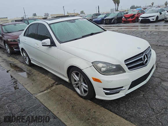 2014 Mercedes-Benz C 250 Sport with VIN WDDGF4HB4EA933398, listed as a Copart auction lot 49122985 with 141,039 mi miles and Clean title. Bid and sale history available at DreamBid. Image 4.
