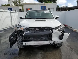 2024 Toyota 4Runner TRD Off Road with VIN JTERU5JR2R6291595, listed as a Copart auction lot 84260494 with 3,393 mi miles and Clean title. Bid and sale history available at DreamBid. Image 5.