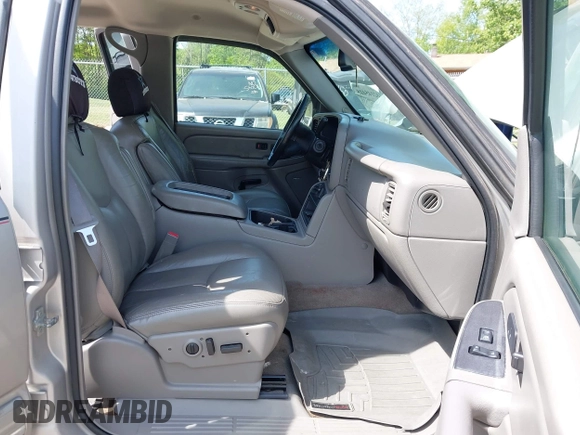 2007 Chevrolet Silverado 1500 LT3 with VIN 2GCEK13ZX71173913, listed as a IAAI auction lot 42145415 with 296,079 mi miles and . Bid and sale history available at DreamBid. Image 5.