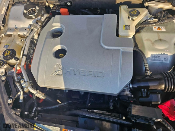 2011 Ford Fusion Hybrid with VIN 3FADP0L36BR251407, listed as a Copart auction lot 82063144 with 129,972 mi miles and Clean Title. Bid and sale history available at carsss.com. Image 7.