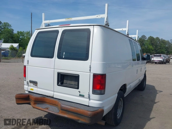 2014 Ford Econoline Cargo Commercial with VIN 1FTNE2EL6EDA22641, listed as a IAAI auction lot 42156425 with 233,745 mi miles. Bid and sale history available at carsss.com. Image 4.