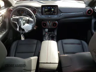 2024 Chevrolet Blazer RS z VIN 3GNKBKRS0RS152022, wystawiony jako Copart lot #46434405 z przebiegiem 11 863 mil mil oraz Szkody całkowita. Historia ofert i sprzedaży dostępna na DreamBid. Obrazek 8.