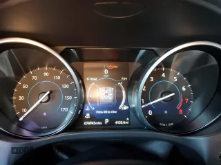 2018 Jaguar F-Pace 25t Prestige z VIN SADCK2FX7JA262086, wystawiony jako Copart lot #56624585 z przebiegiem 76 945 mil mil oraz Szkoda całkowita • Salvage title. Historia ofert i sprzedaży dostępna na DreamBid. Obrazek 9.
